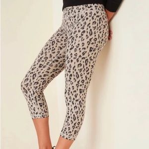 Old Navy Active Leggings